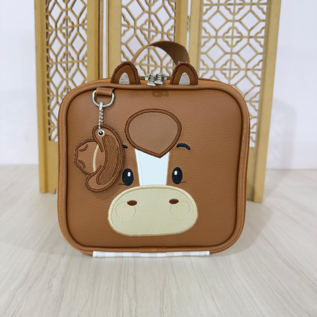 KIT ESCOLAR CAVALO BEGE