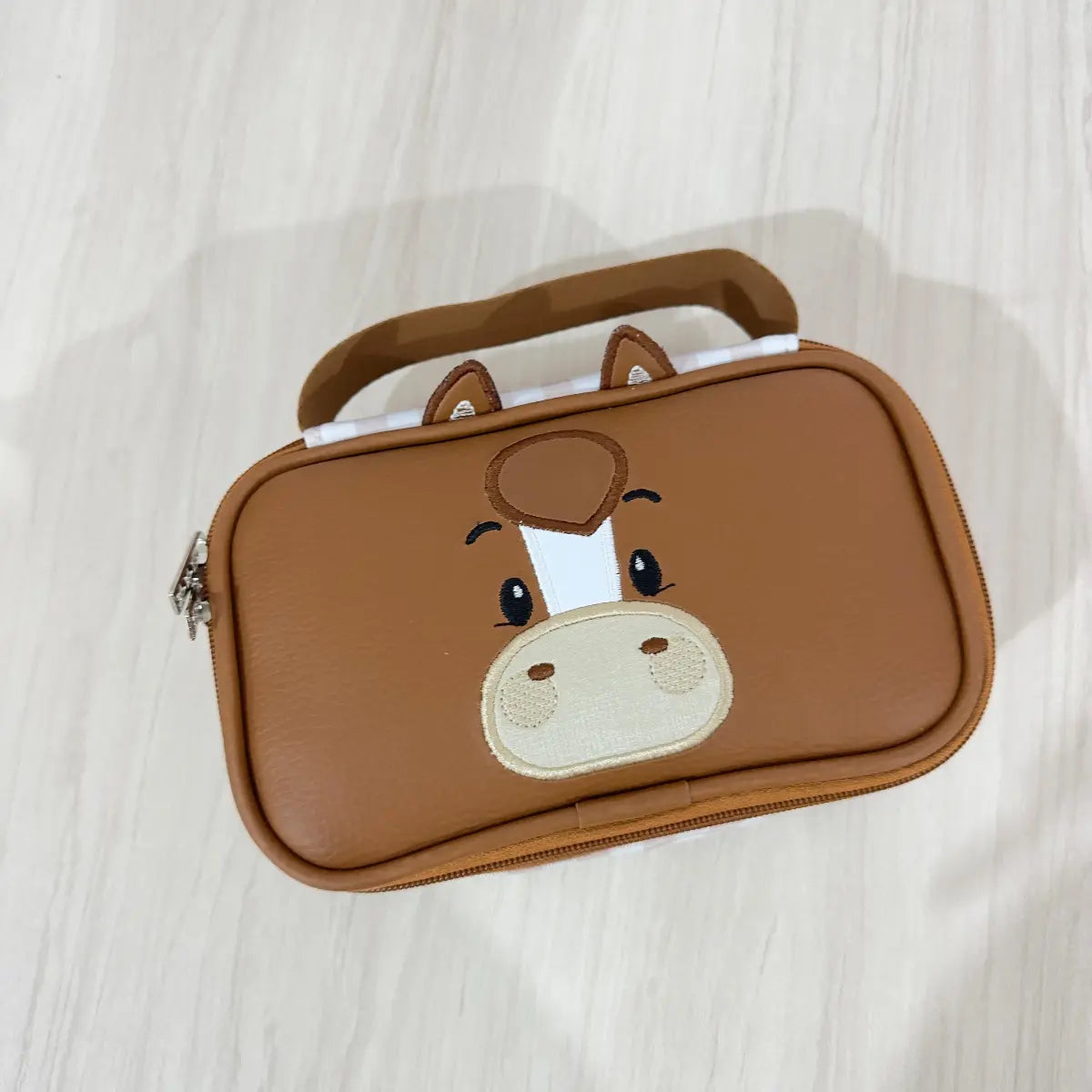 KIT ESCOLAR CAVALO BEGE