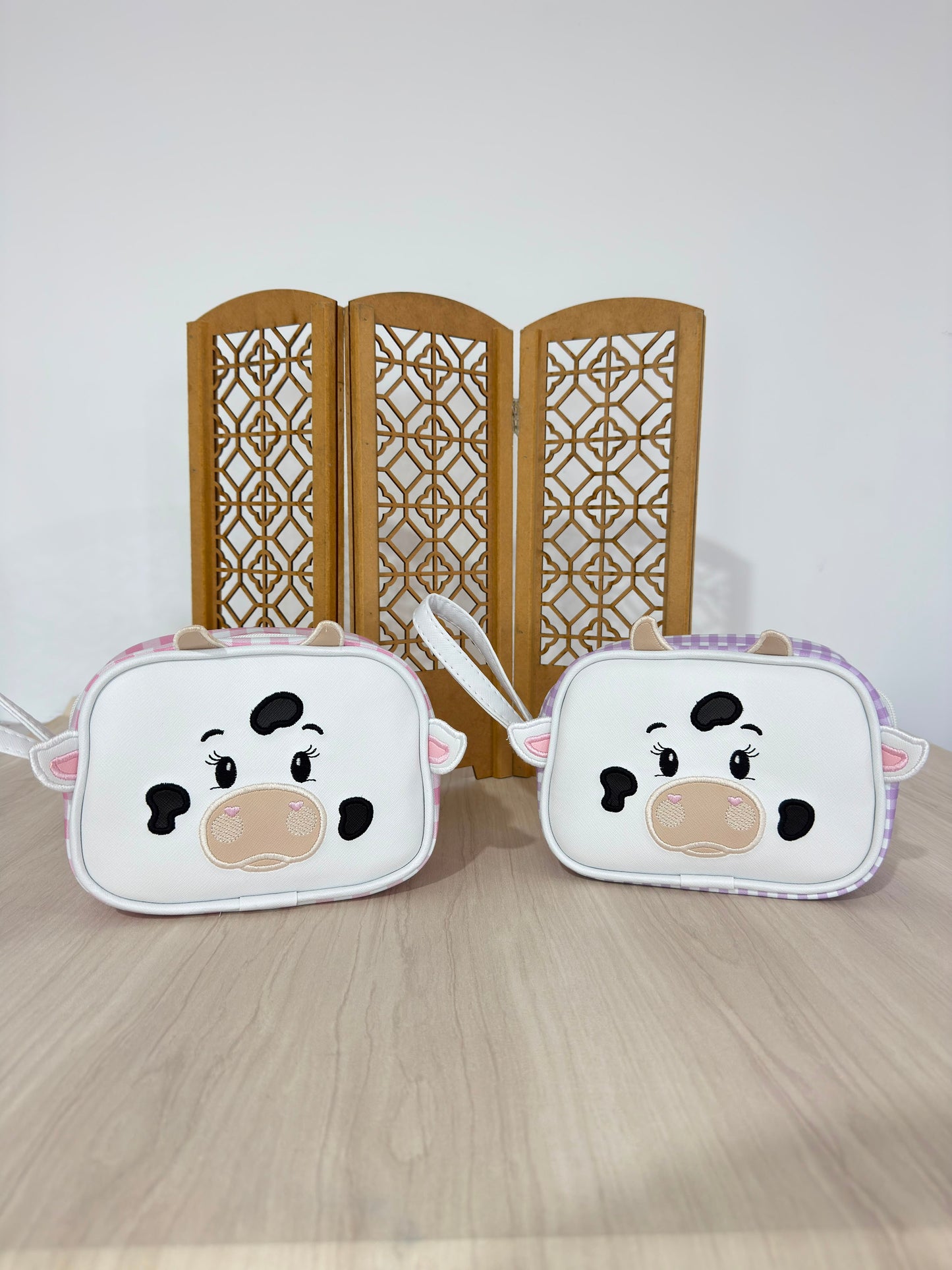 NECESSAIRE ESSENCIAL LUDICA VACA