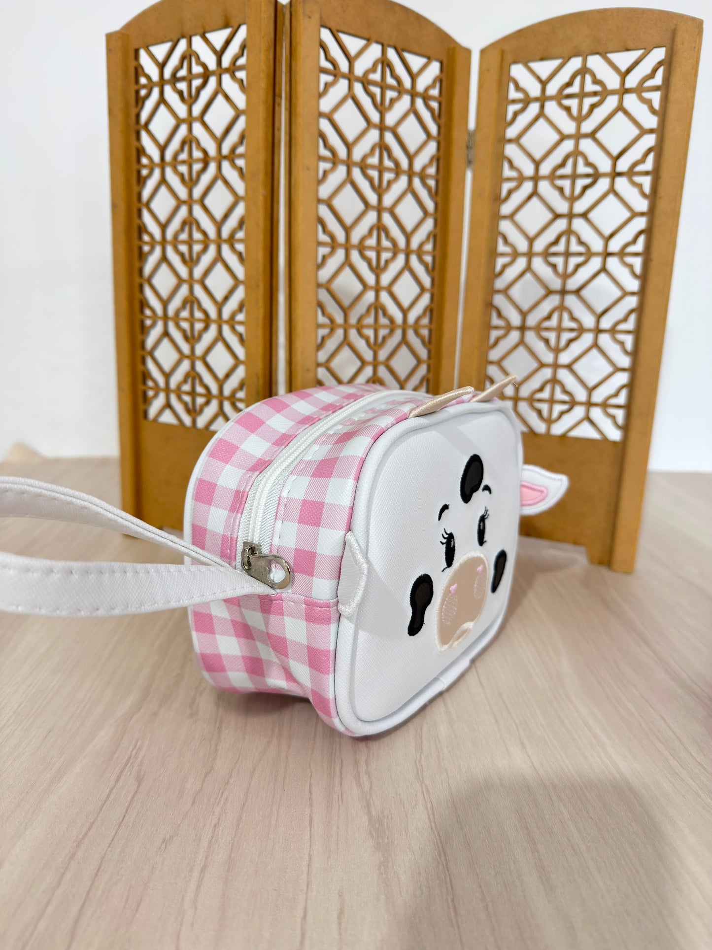 NECESSAIRE ESSENCIAL LUDICA VACA